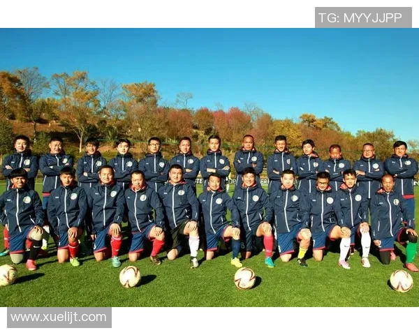 重庆足球队的奋进之路：从低谷到辉煌的纪实故事