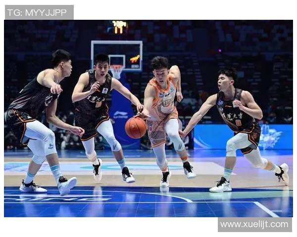 胡金秋的篮球之路:从青涩少年到CBA明星的奋斗历程与成长故事 胡金秋的篮球之路:从青涩少年到CBA明星的奋斗历程与成长故事