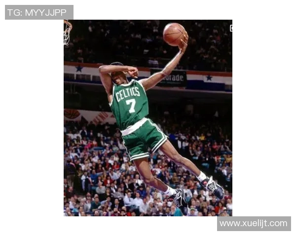 达米安利拉德:从新秀到NBA巨星的辉煌旅程与传奇故事 达米安利拉德:从新秀到NBA巨星的辉煌旅程与传奇故事