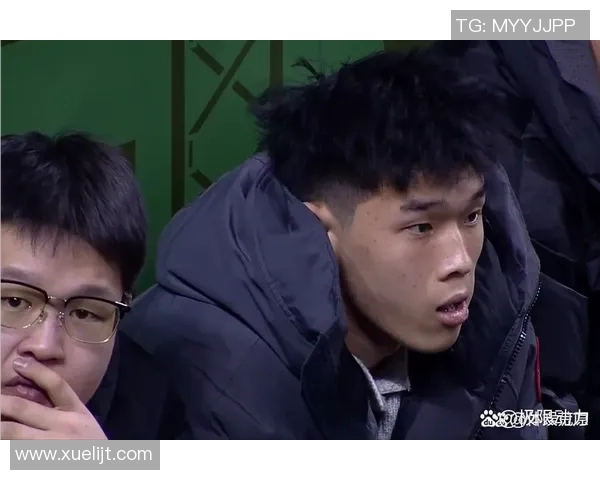 青岛与北京激战正酣12cba赛场上演精彩对决引发球迷热议 青岛与北京激战正酣12cba赛场上演精彩对决引发球迷热议