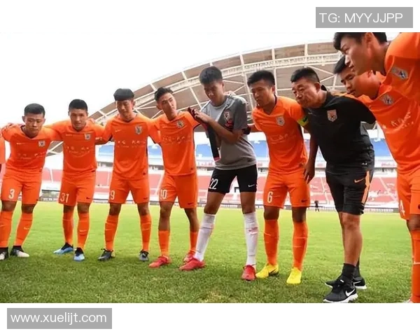 鲁能迎战华夏中超焦点之战球迷期待精彩对决与激情时刻 鲁能迎战华夏中超焦点之战球迷期待精彩对决与激情时刻